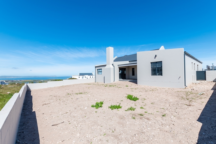 3 Bedroom Property for Sale in Hoogland Western Cape